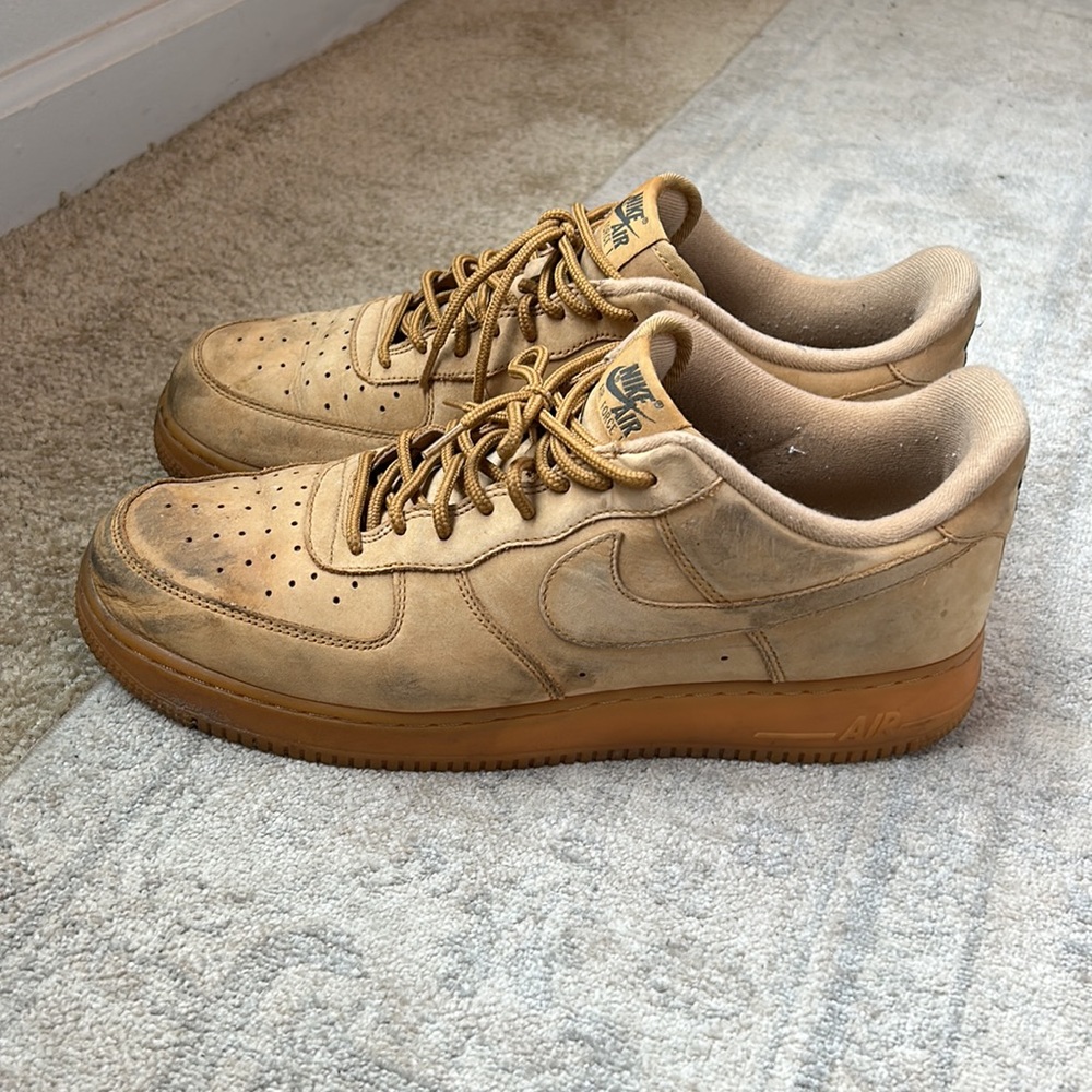 Nike Air Force - Picture 3 of 4